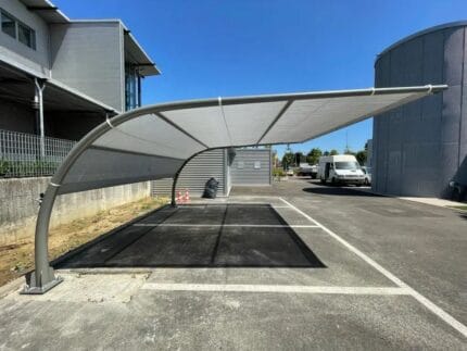 Carport metalic pentru o masina – vedere laterala