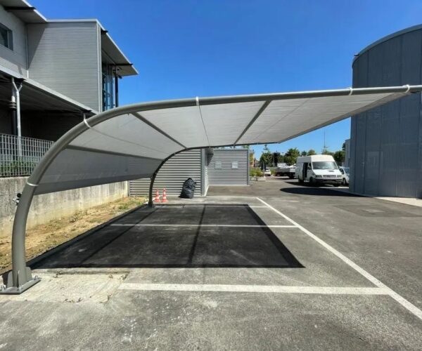 Carport metalic pentru o masina – vedere laterala